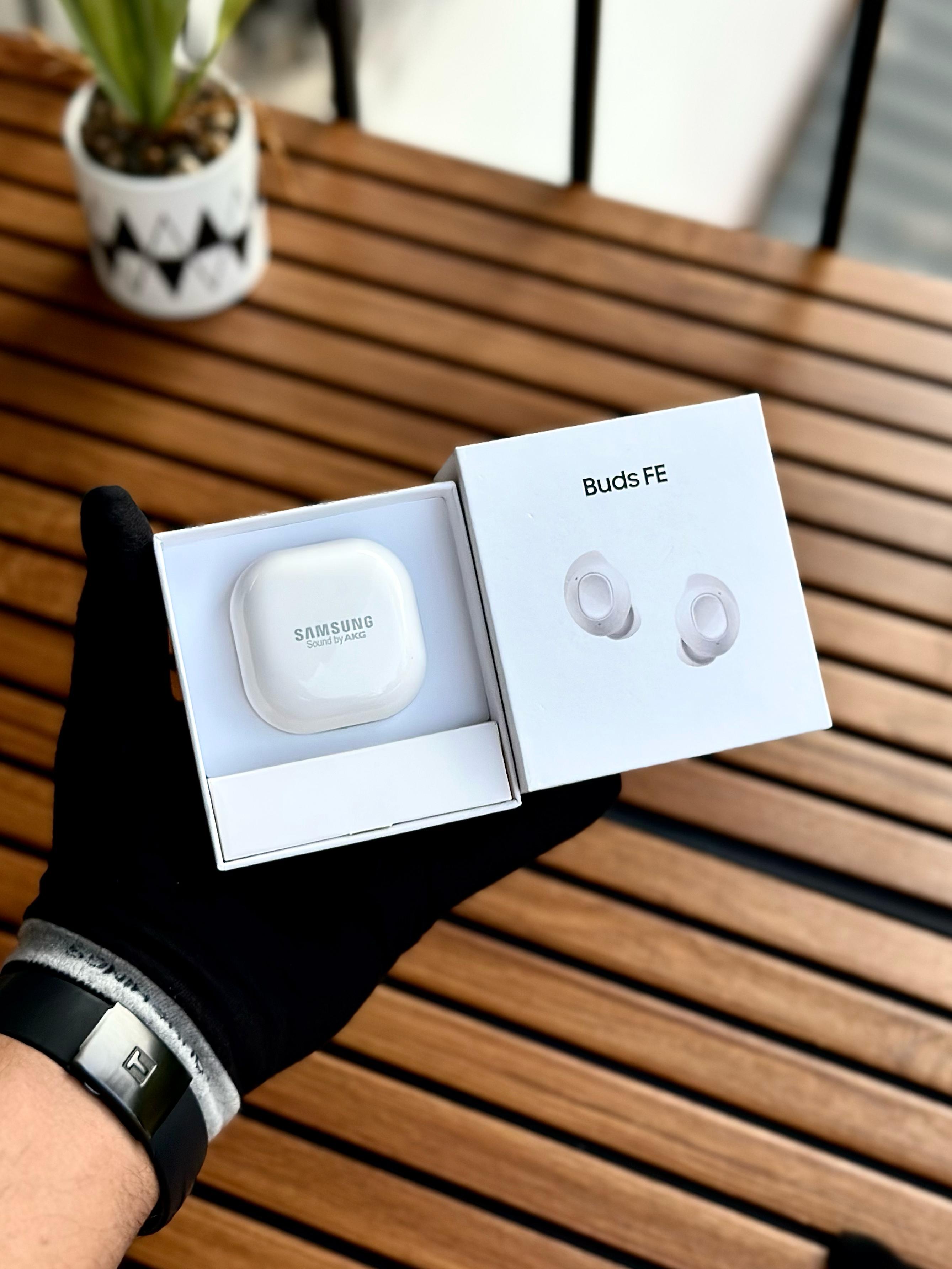 Samsung GALAXY BUDS FE 2024
