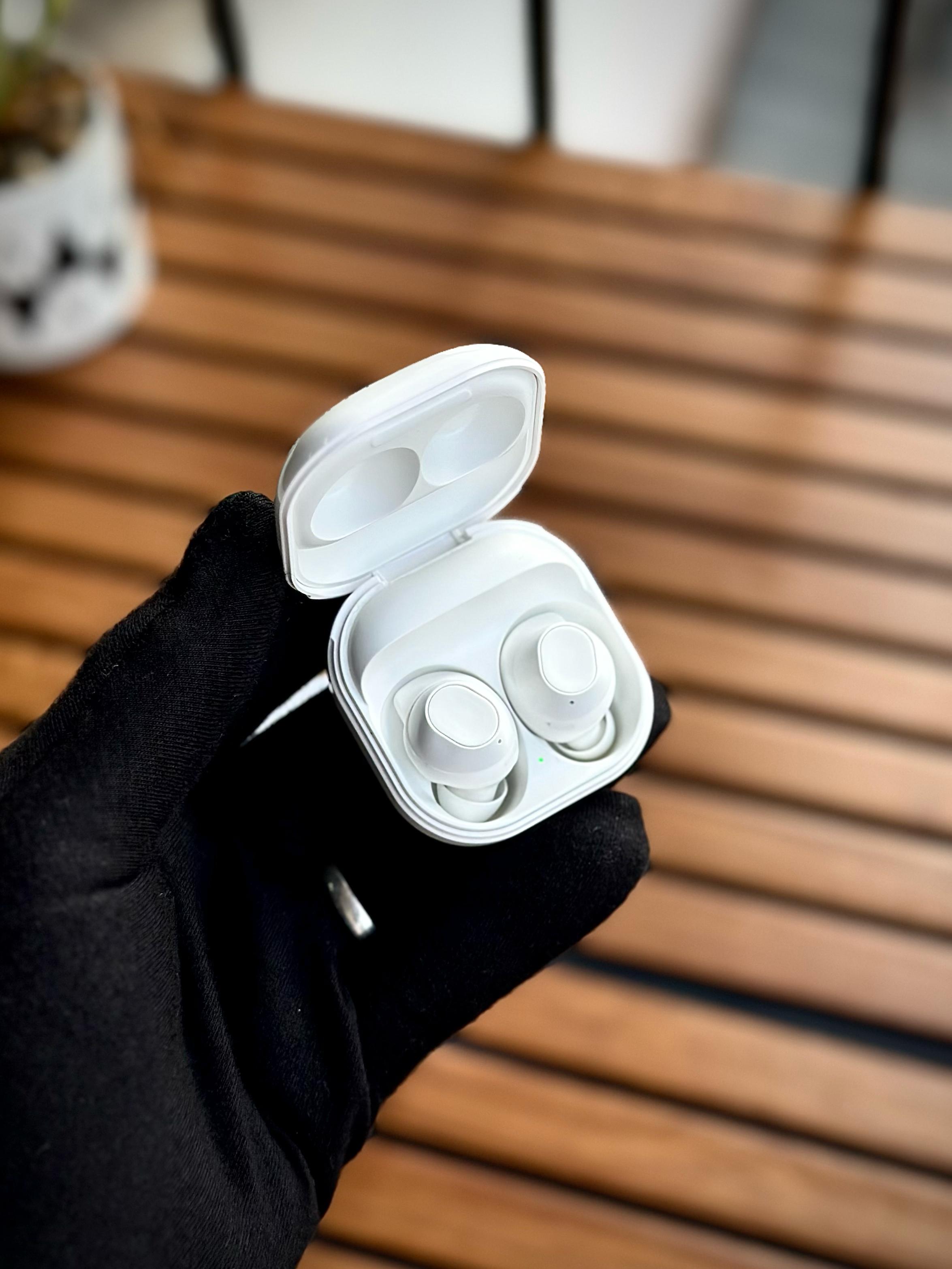Samsung GALAXY BUDS FE 2024