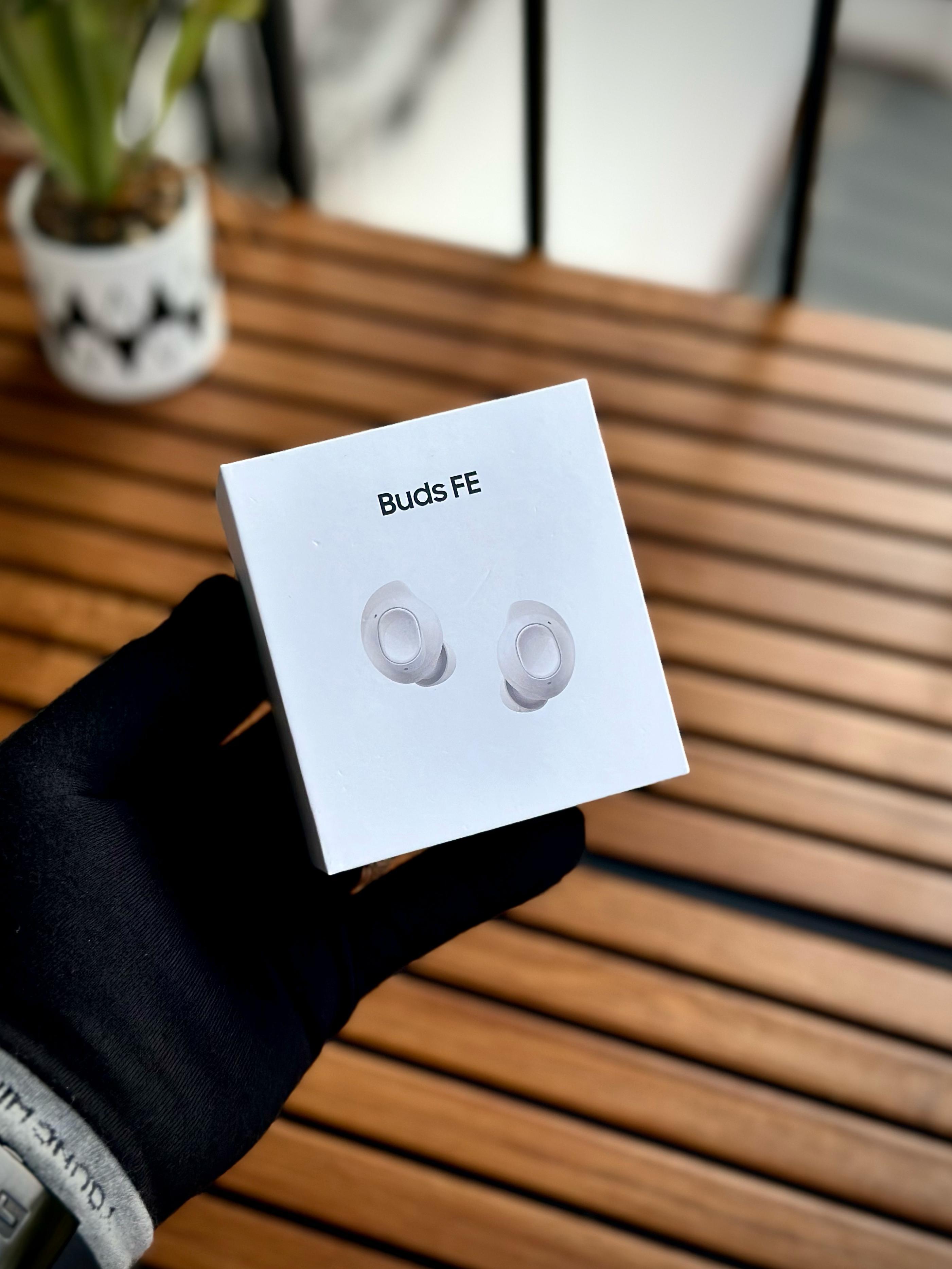 Samsung GALAXY BUDS FE 2024